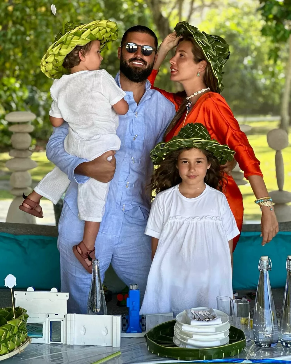Кети Топурия с мужем и детьми