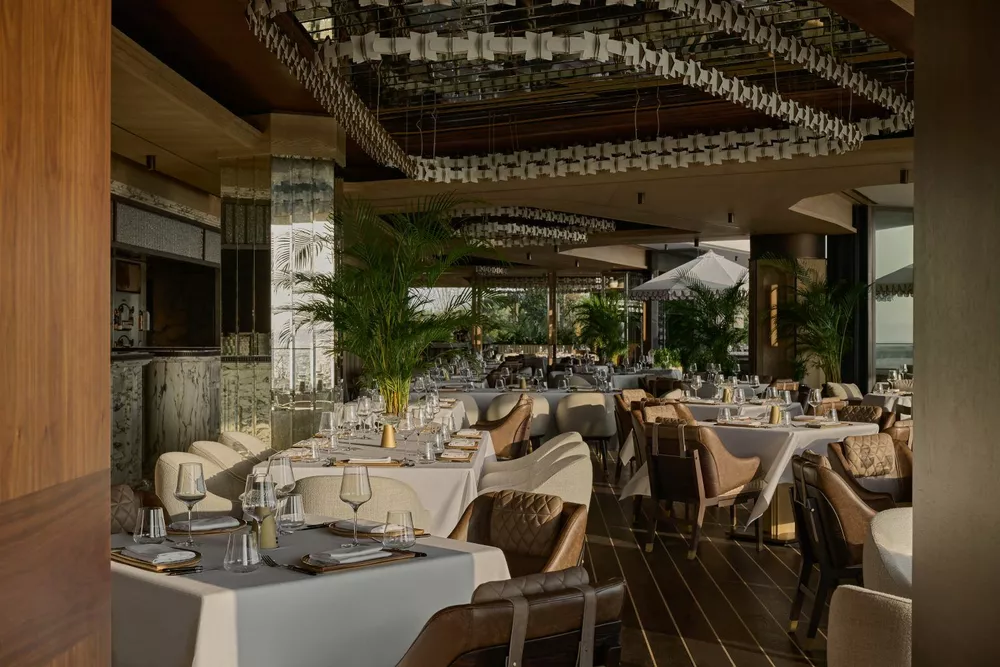 5 ресторанов, куда обязательно надо попасть, если вы в Дубае