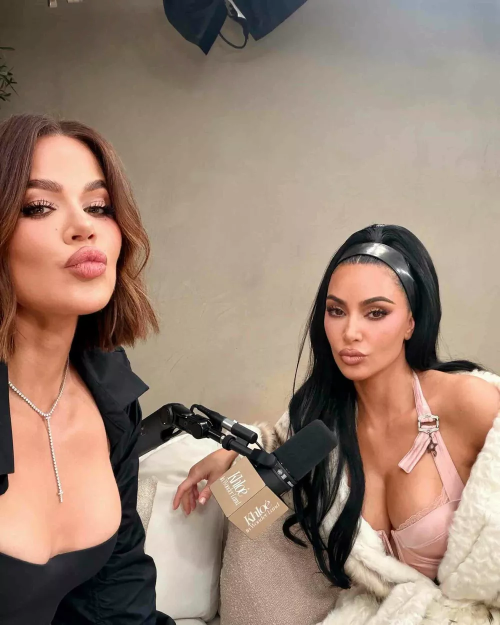 Что нового в соцсетях:  Джей Ло проводит урок по мейкапу, а Белла Хадид загорает на яхте в бикини