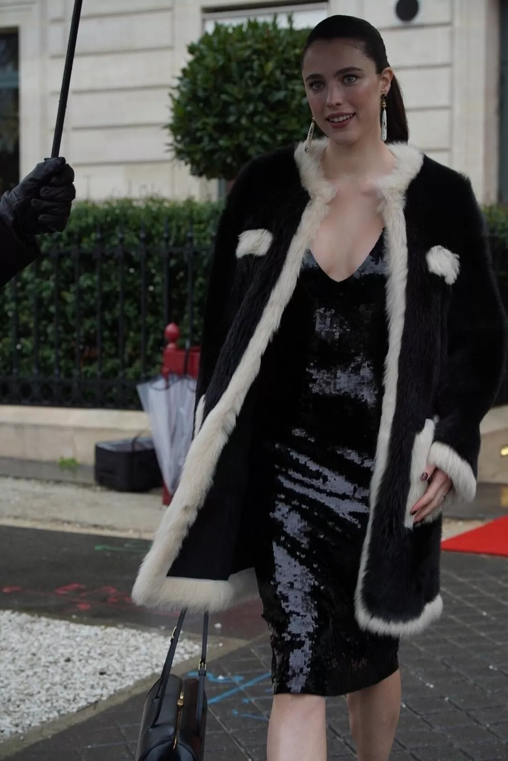 Дуа Липа, Николь Кидман и Маргарет Куолли на показе Chanel Дуа Липа, Николь Кидман и Маргарет Куолли на показе Chanel