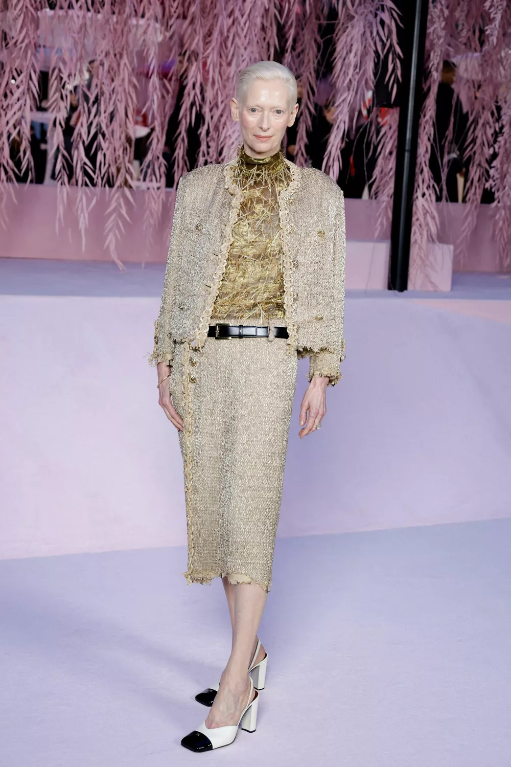 Дуа Липа, Николь Кидман и Маргарет Куолли на показе Chanel Дуа Липа, Николь Кидман и Маргарет Куолли на показе Chanel