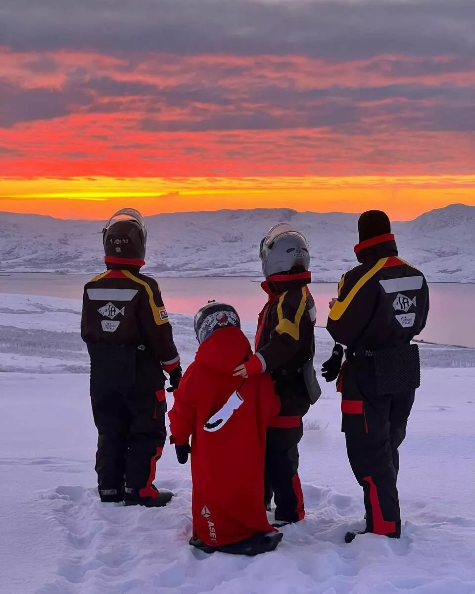 Елизавета Боярская и Максим Матвеев провели новогодние каникулы с детьми в Арктике: фото