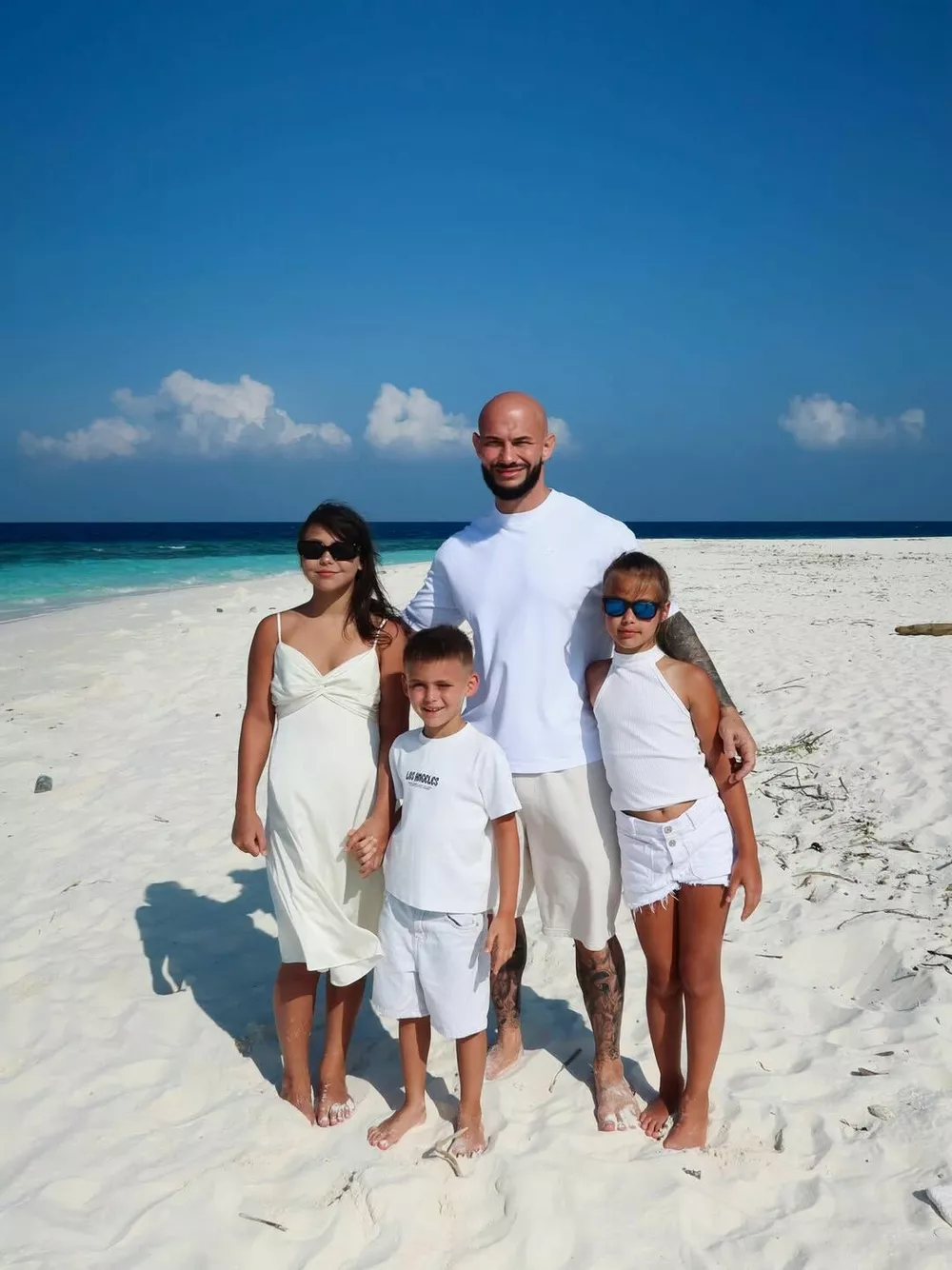 "Если я поживу с папой еще полгода, я просто не выдержу": Оксана Самойлова о реакции дочери на развод с Джиганом