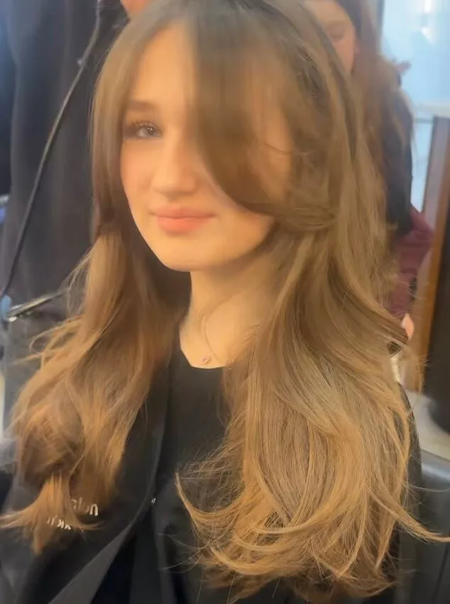 &ldquo;Это небезопасно&rdquo;: Хиларию Болдуин жестко раскритиковали за поход в парикмахерскую в бурю с детьми