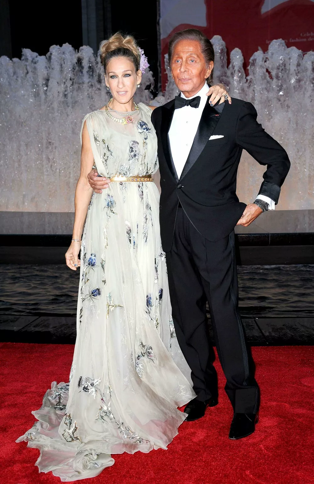 Гвинет Пэлтроу, Сара Джессика Паркер и другие селебрити вспоминают Валентино Гаравани