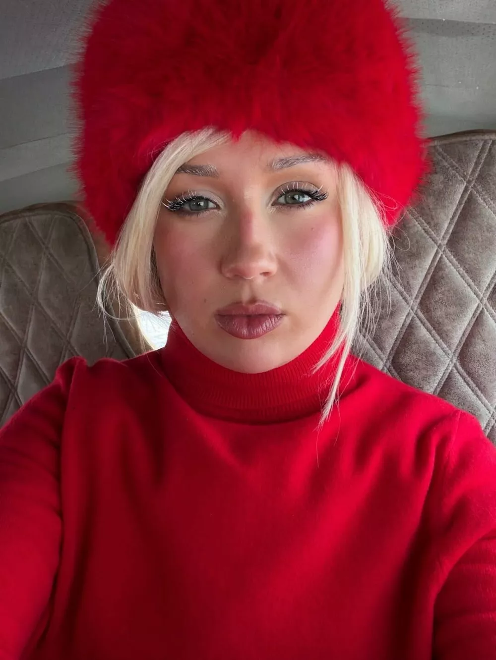 Как быть аутентичной slavic girl &ndash; показывает Клава Кока