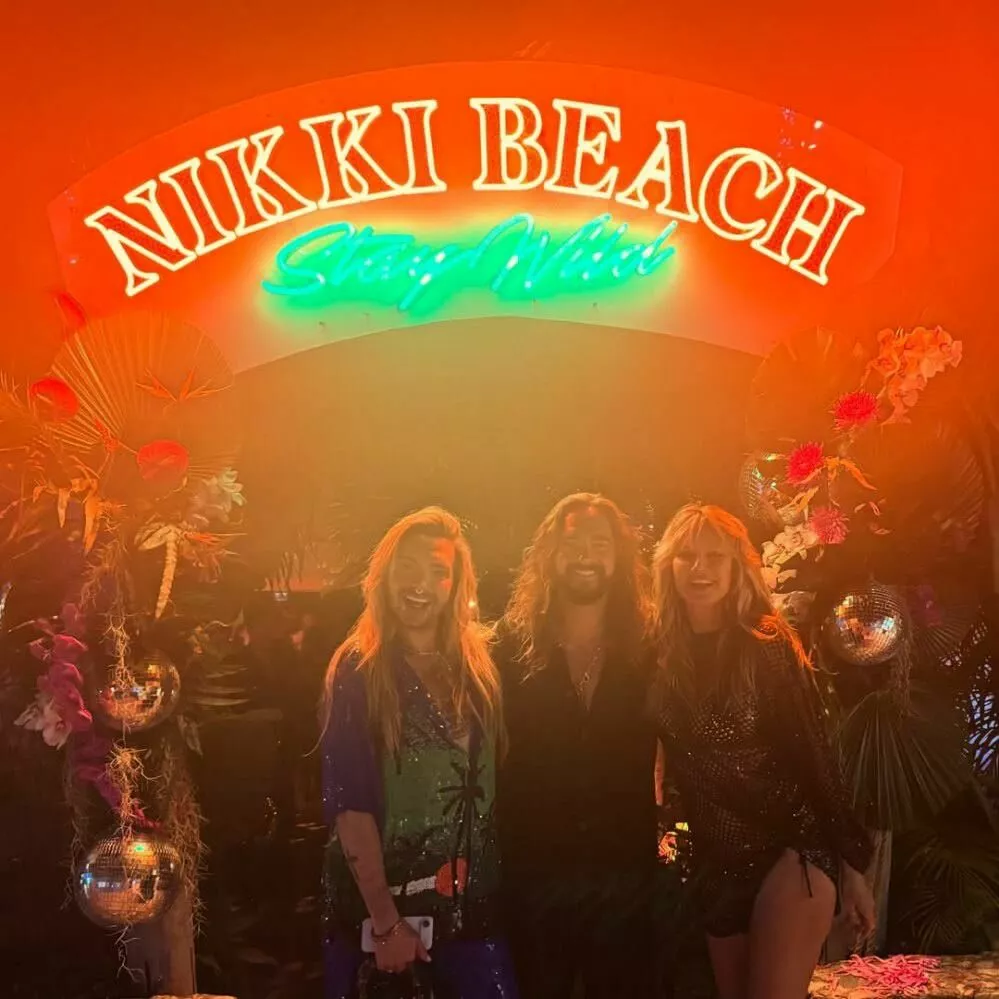 Как голливудские звезды отметили Новый год Как голливудские звезды отметили Новый год