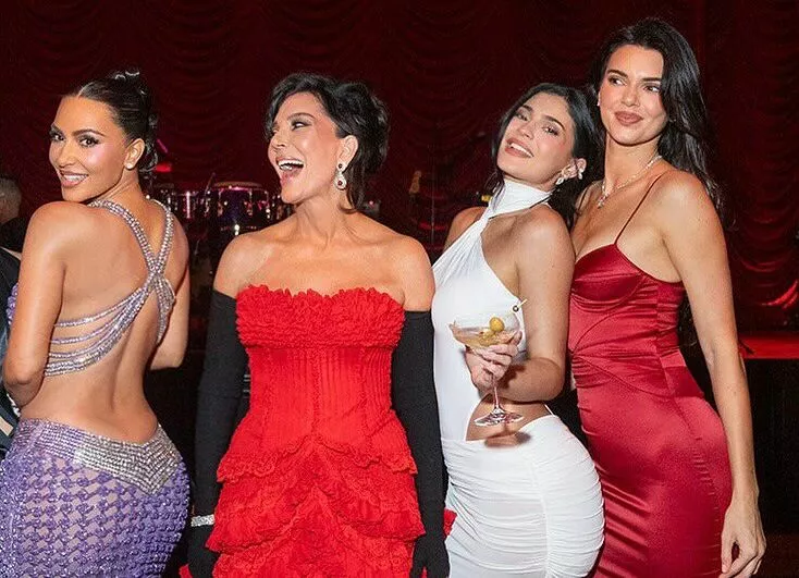 Ким Кардашьян впервые прокомментировала скандал с принцем Гарри и Меган Маркл