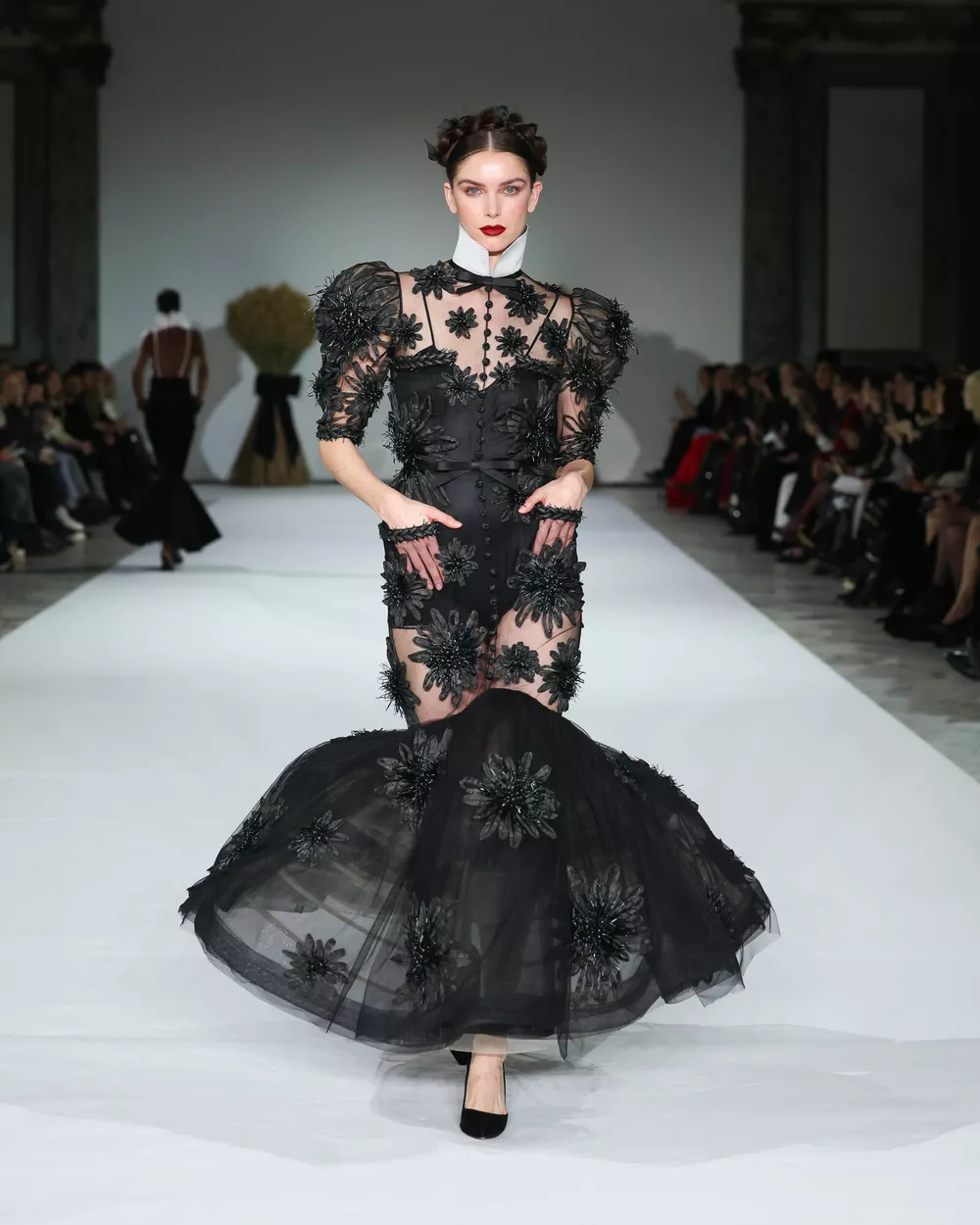 Кристина Милиан, Анна Нетребко, Лилия Рах: гости показа YANINA Couture на Неделе высокой моды в Париже Кристина Милиан, Анна Нетребко, Лилия Рах: гости показа YANINA Couture на Неделе высокой моды в Париже