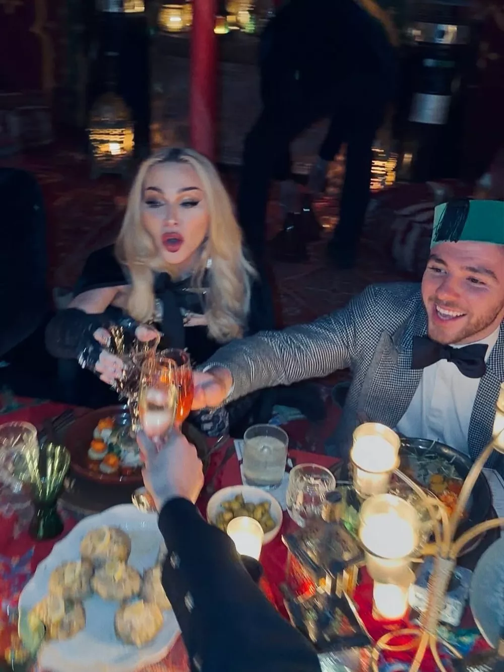 Мадонна проводит отпуск с бойфрендом в Марокко Мадонна проводит отпуск с бойфрендом в Марокко