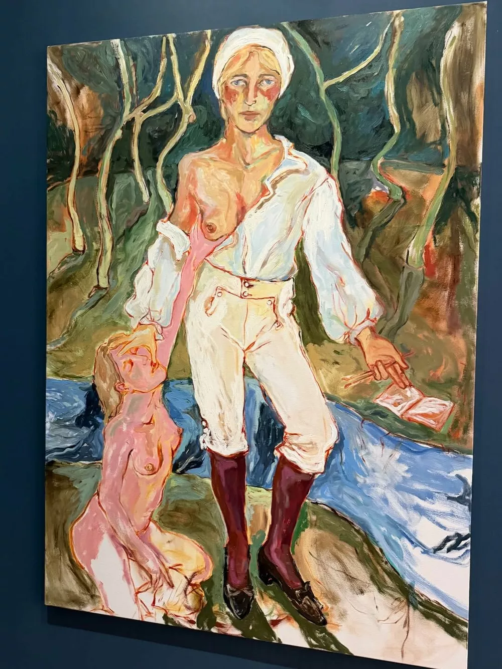 Мадонна вышла в свет в шапке-ушанке с кокардой Мадонна вышла в свет в шапке-ушанке с кокардой