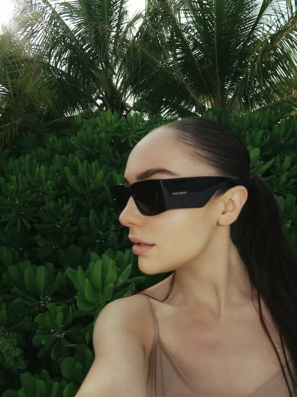 Мари Краймбрери показала фигуру в купальнике через 8 месяцев после родов