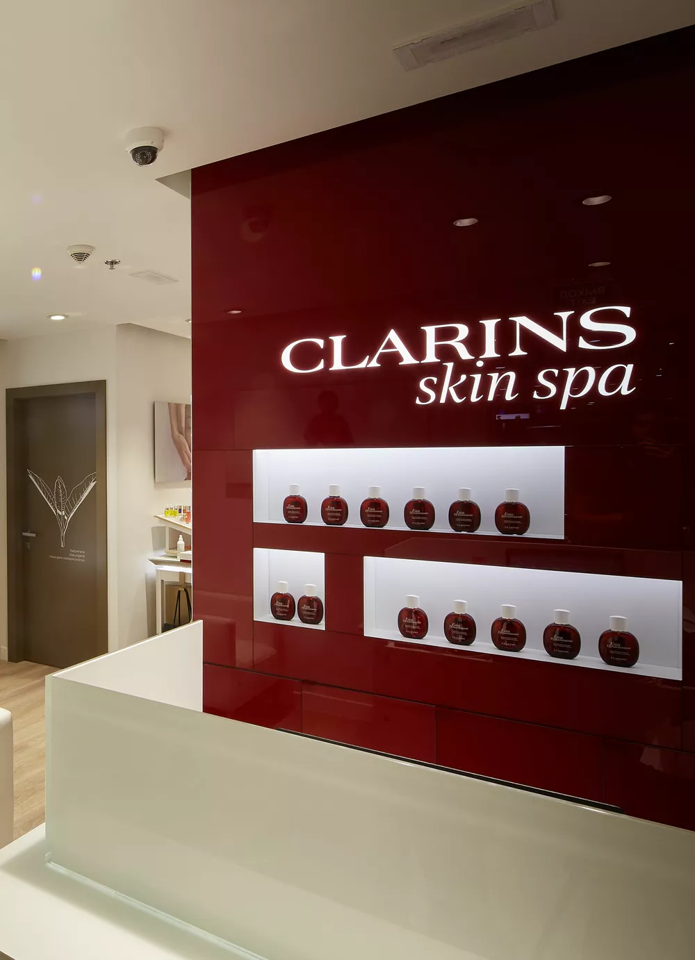 Гавайский массаж, трюфельные маски и помады от инфлюенсеров: дайджест beauty-новостей Гавайский массаж, трюфельные маски и помады от инфлюенсеров: дайджест beauty-новостей