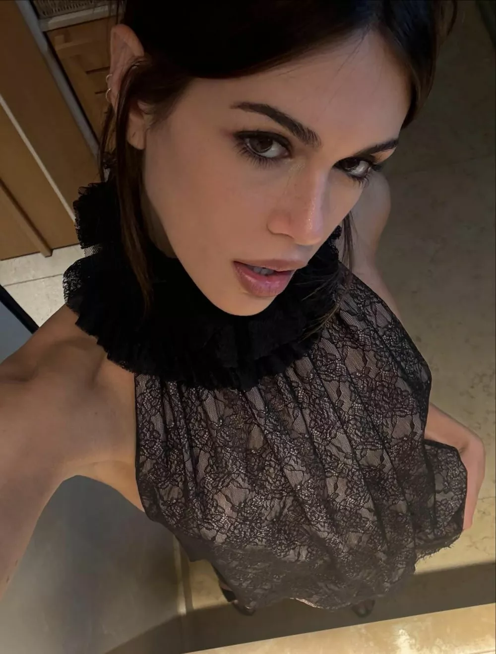 Полупрозрачное с блестками: несколько вариантов от Кайи Гербер