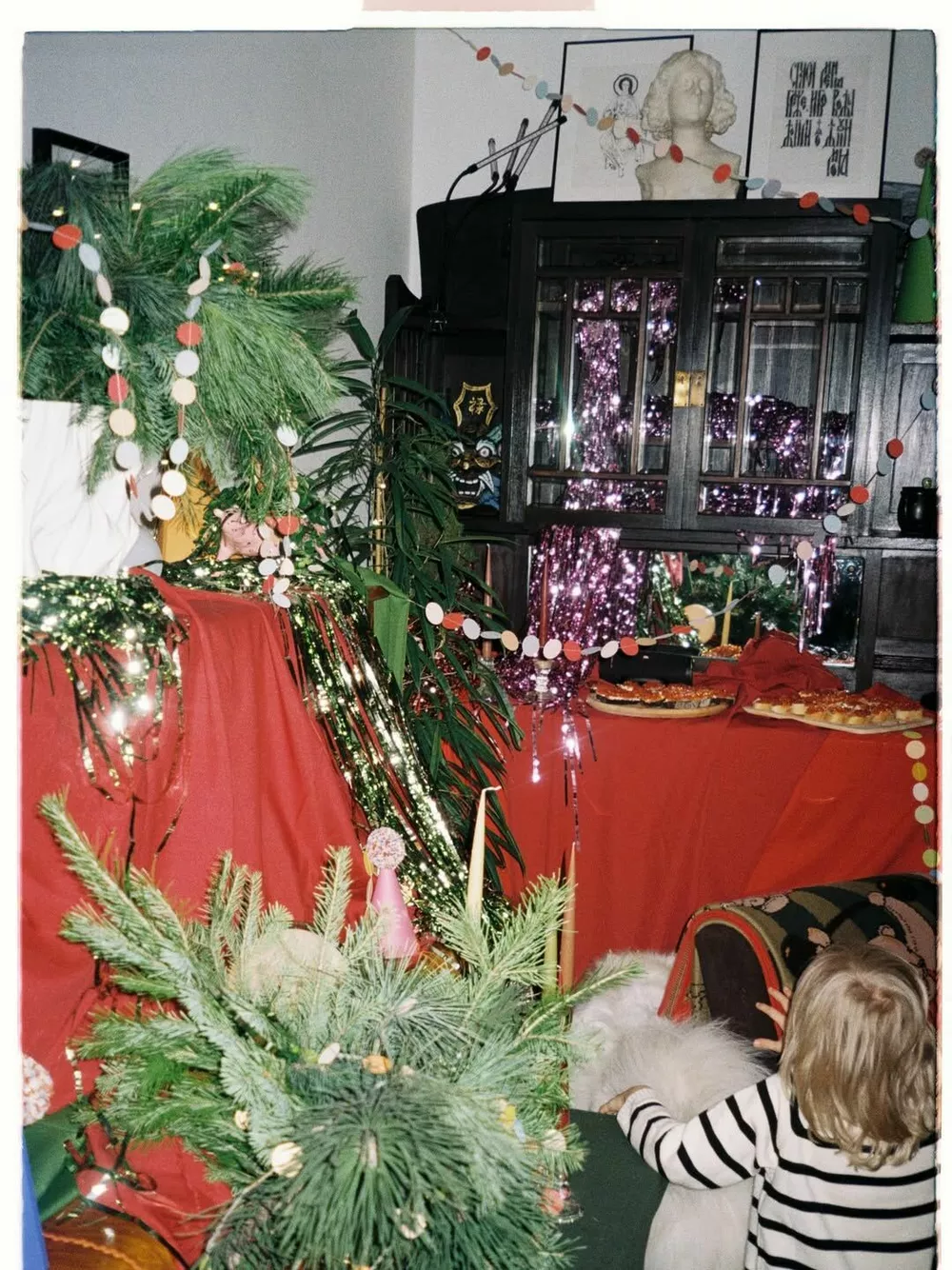 Саша Бортич обнародовала редкие семейные снимки