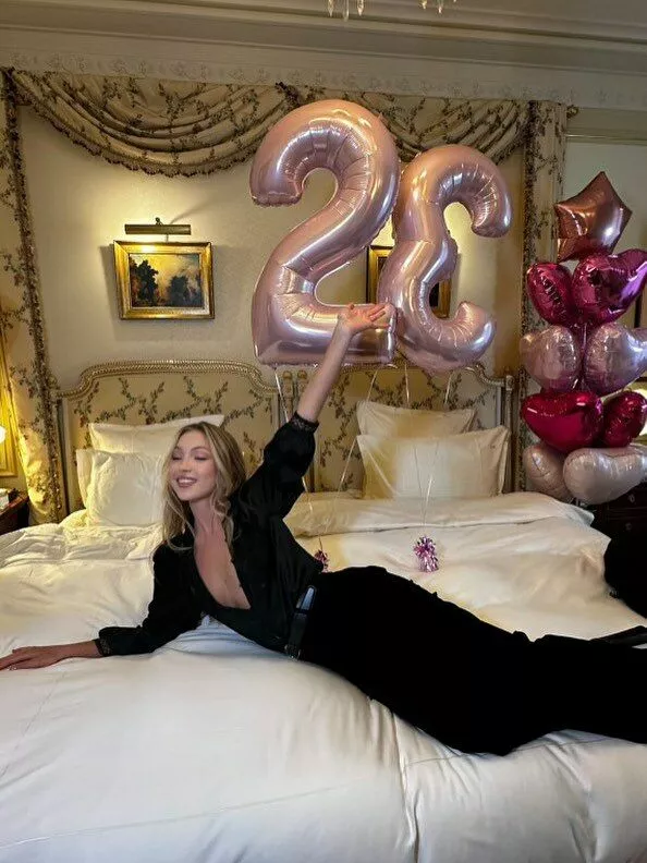 Дочка Кейт Мосс встревожила поклонников откровенным селфи