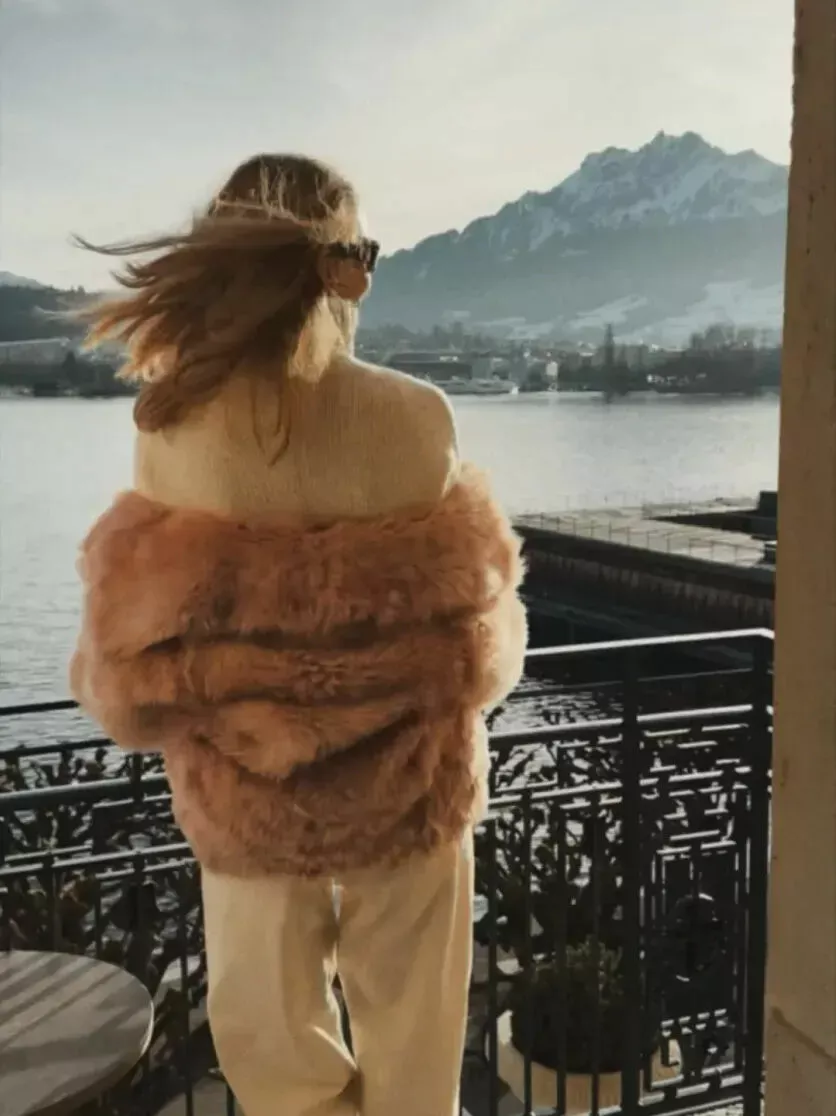 Светлана Ходченкова отмечает день рождения в Альпах