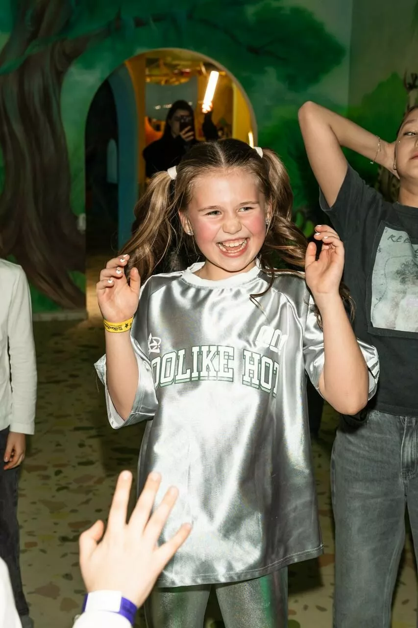 Живая змея, батуты и торт с капибарой: Пелагея отметила день рождения дочери Живая змея, батуты и торт с капибарой: Пелагея отметила день рождения дочери