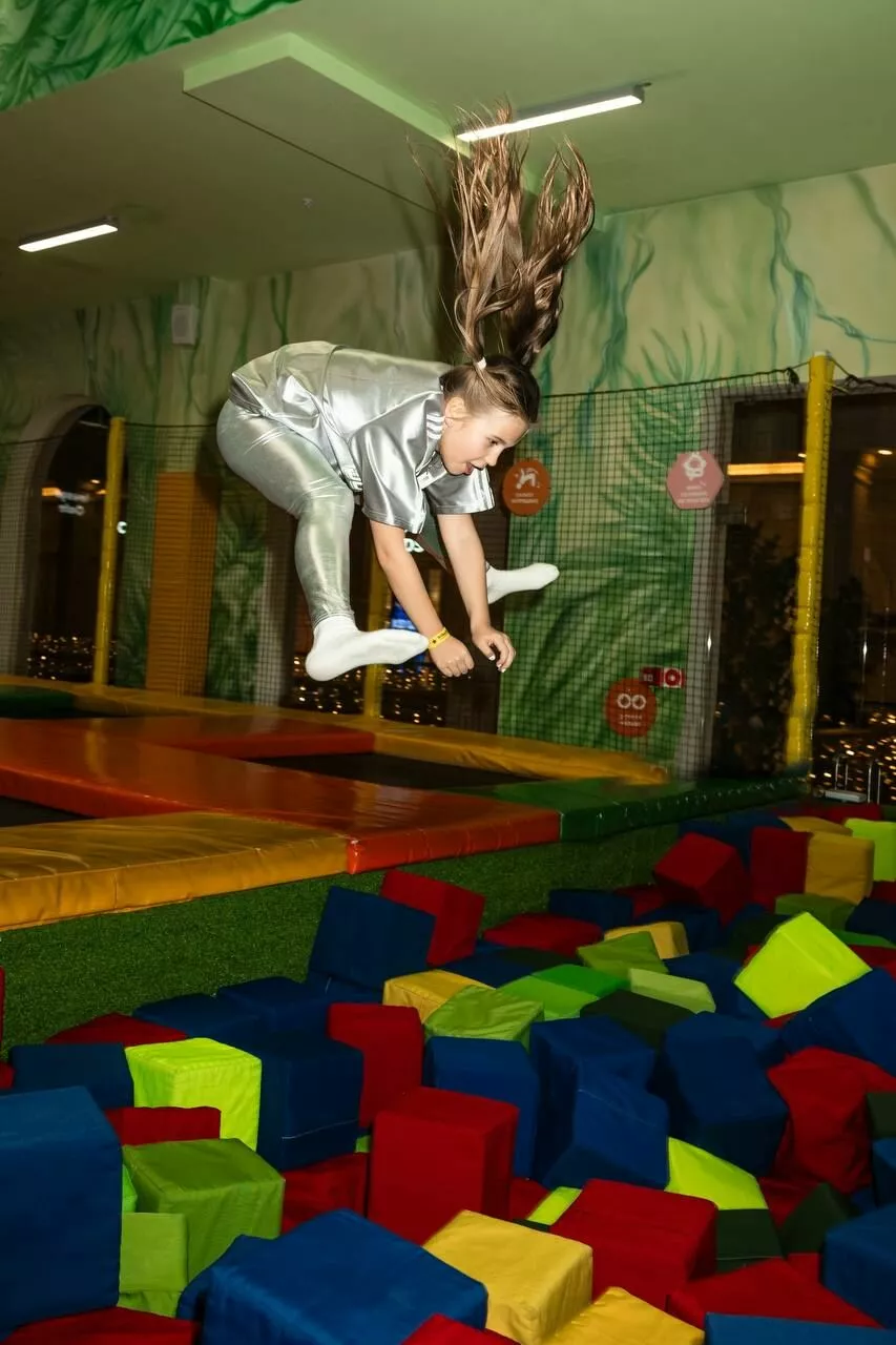 Живая змея, батуты и торт с капибарой: Пелагея отметила день рождения дочери Живая змея, батуты и торт с капибарой: Пелагея отметила день рождения дочери