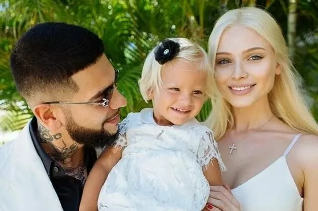 Алена Шишкова продала дорогой подарок Тимати Алена Шишкова продала дорогой подарок Тимати