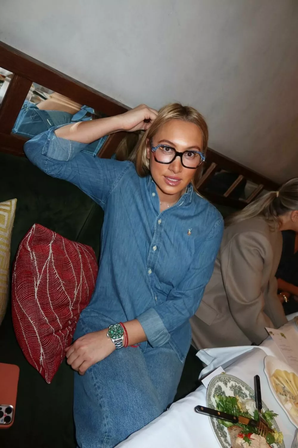 Аврора, Марика, Алина Буре и другие звезды на светском ужине в центре Москвы