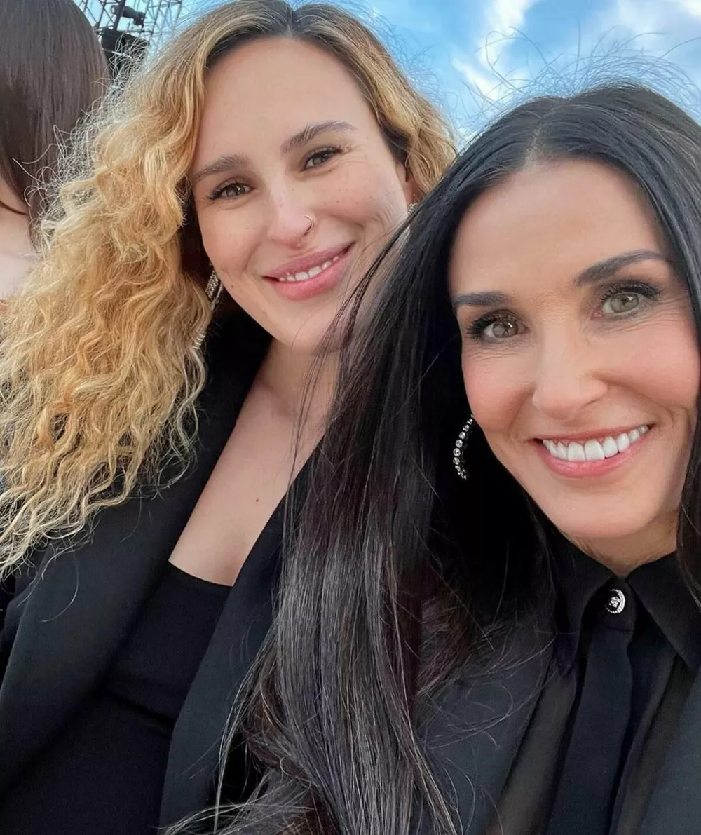 Дочь Брюса Уиллиса пожаловалась на финансовые трудности: "Я работаю на четырех работах"