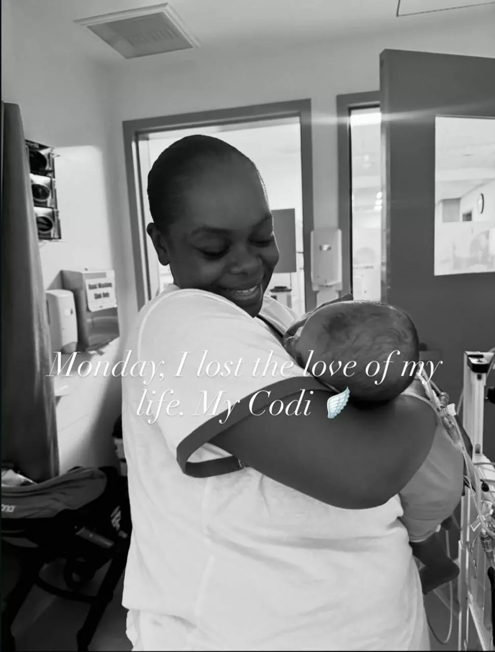 Горе в семье Снуп Догга: умерла его 10-месячная внучка Горе в семье Снуп Догга: умерла его 10-месячная внучка