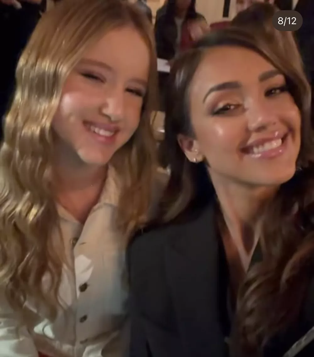 Джессика Альба посетила Неделю моды в Милане с подросшей дочерью