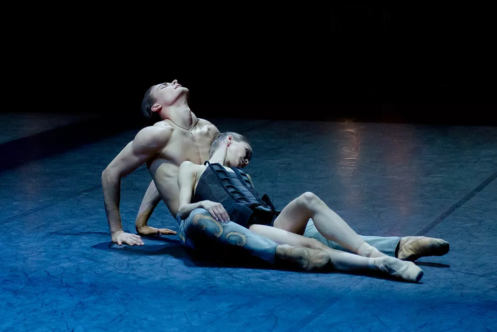 Французская драматургия и балетный авангард: главные культурные события февраля