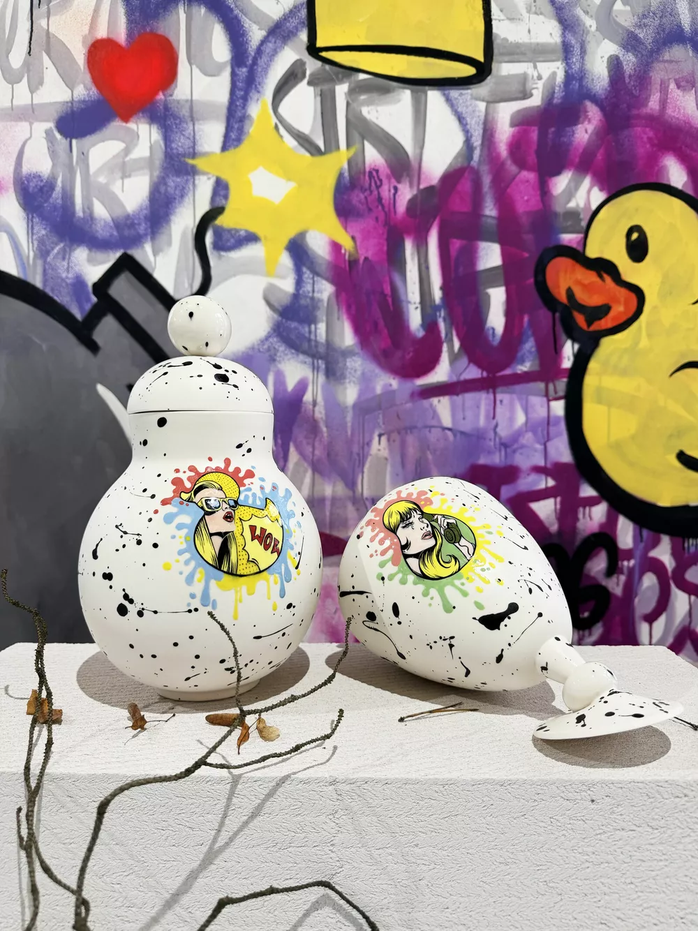 Редкий фарфор, венцы с ручной вышивкой и цветочные зеркала: гид по фестивалю ARTFLECTION