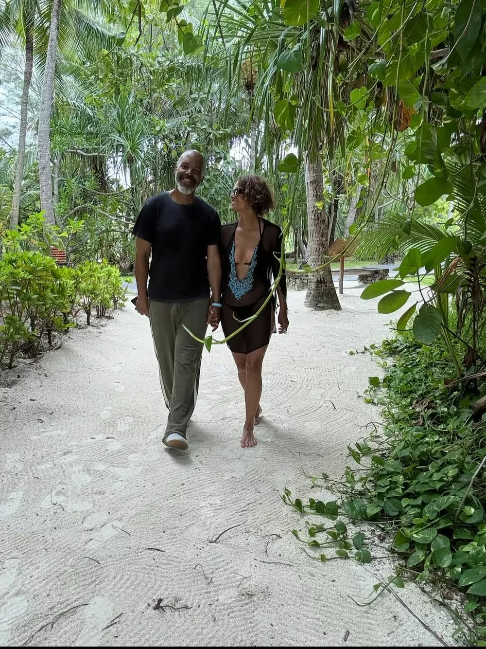 Холли Берри раскрыла интимные подробности личной жизни на фоне помолвки