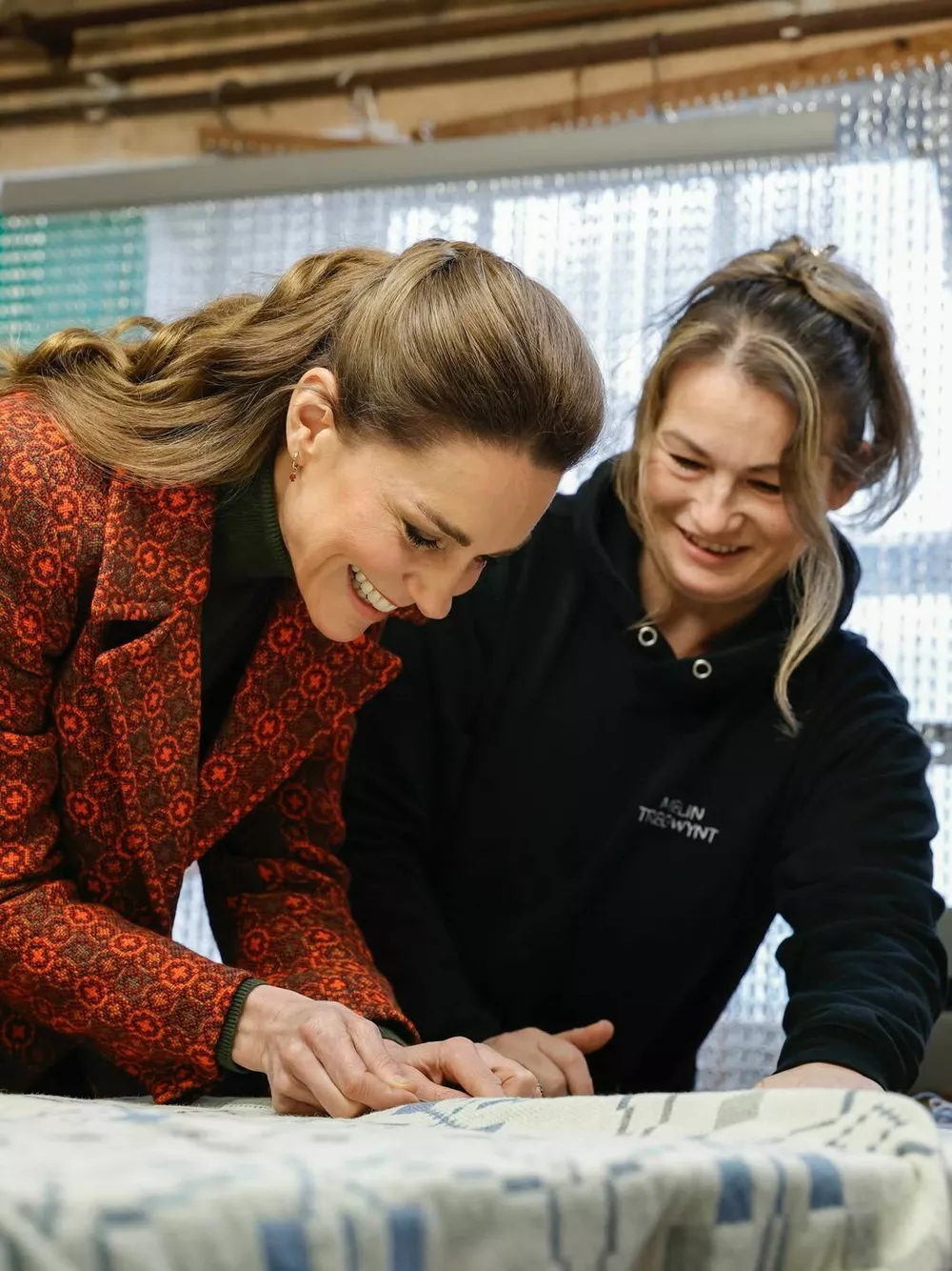 Кейт Миддлтон посетила швейную фабрику в Уэльсе