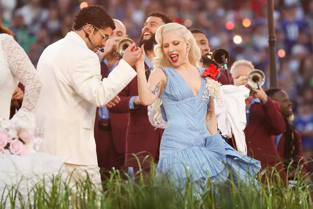 Леди Гага трогательно поблагодарила Bad Bunny за дуэт на Супербоуле
