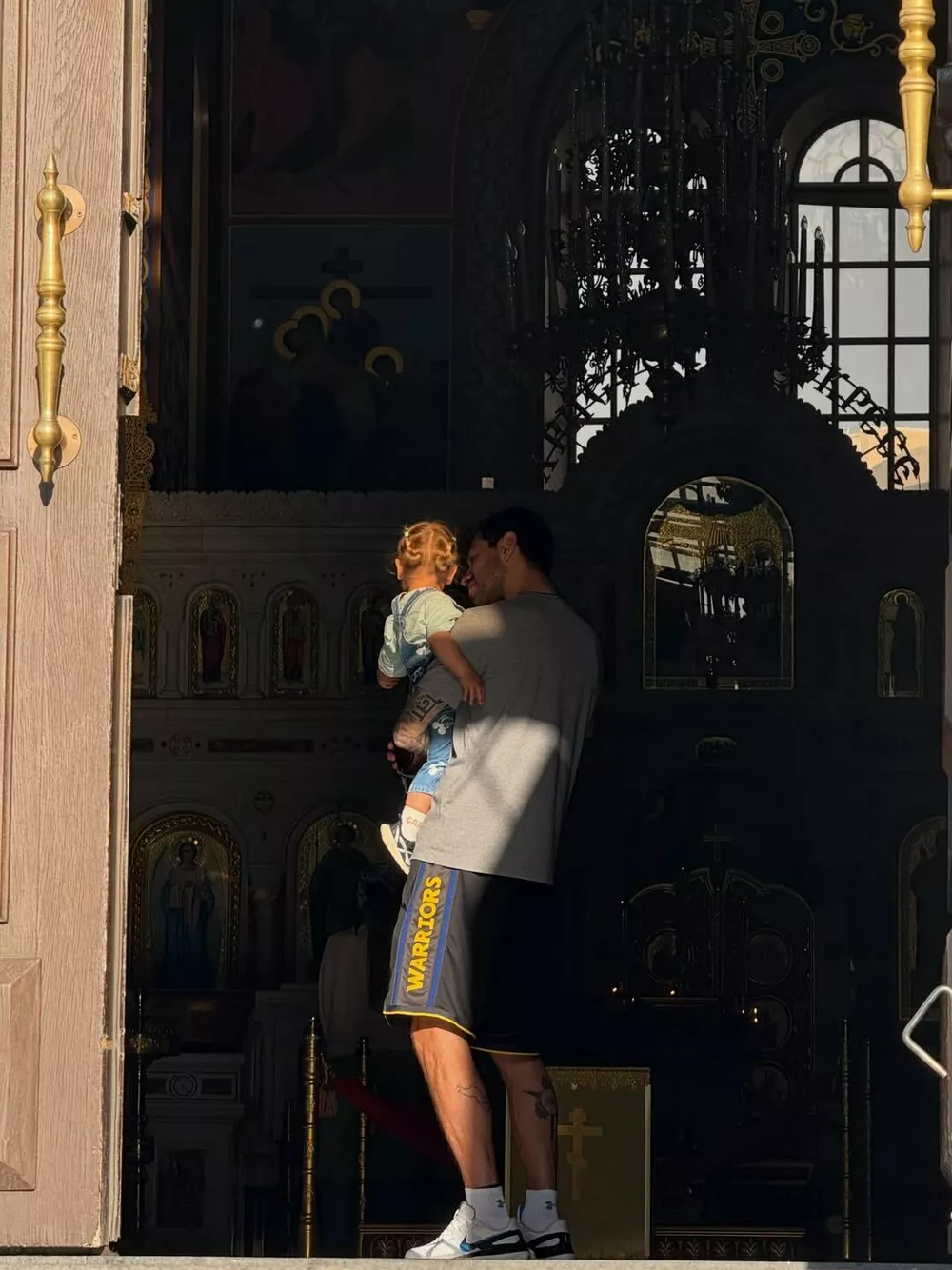 "Любовь всей моей жизни": Карина Истомина нежно поздравила Федора Смолова с 36-летием