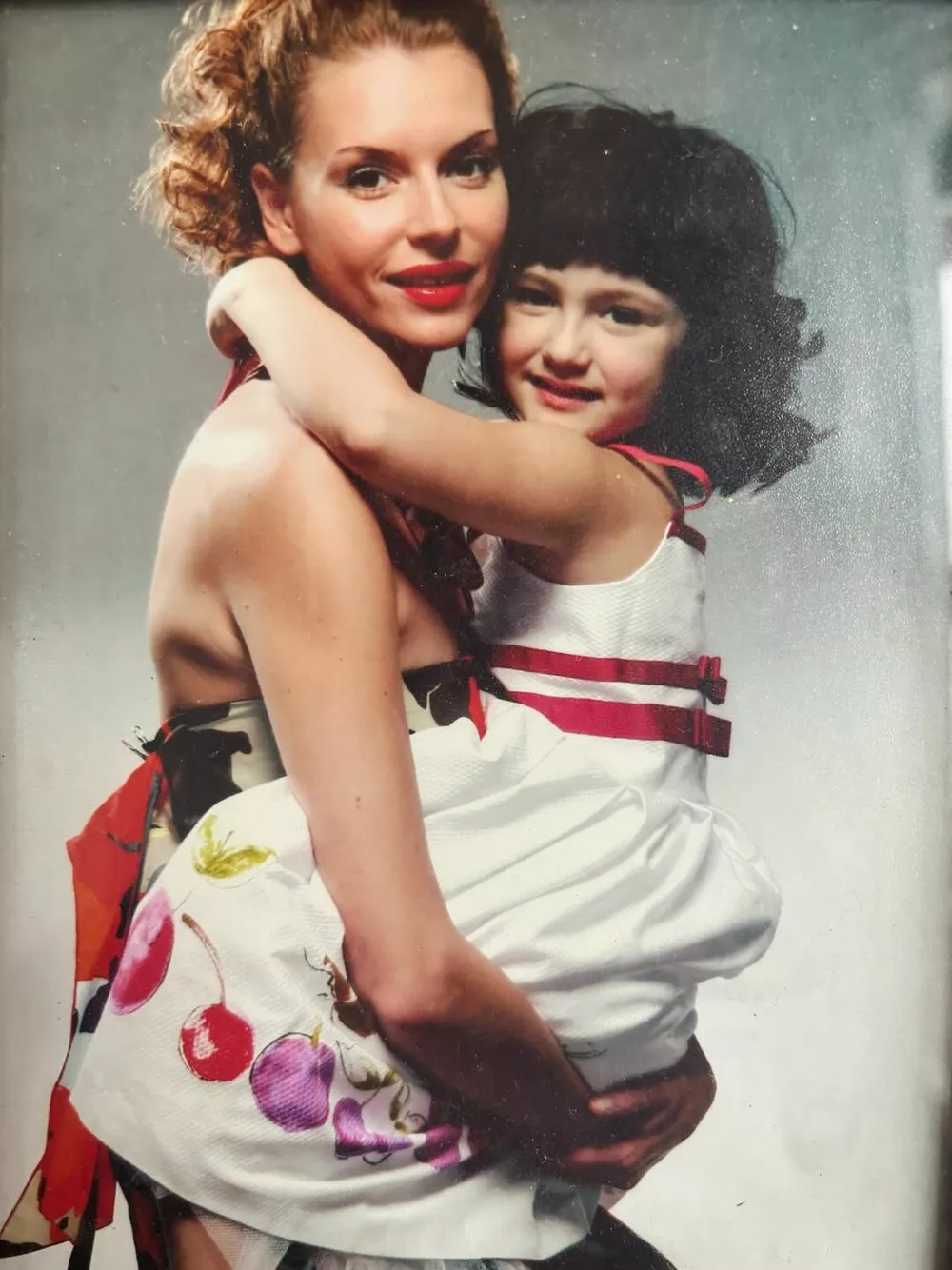 Мария Михалкова-Кончаловская трогательно поздравила маму Любовь Толкалину с 48-летием