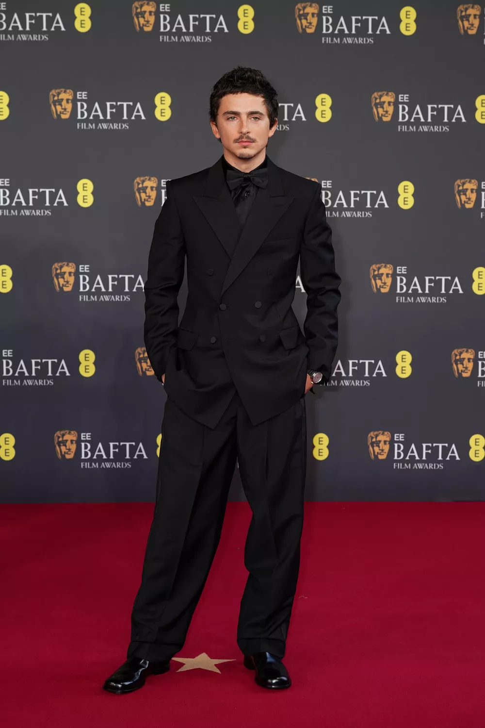 Моника Беллуччи, Леонардо Ди Каприо, Тимоти Шаламе: красная дорожка премии BAFTA Моника Беллуччи, Леонардо Ди Каприо, Тимоти Шаламе: красная дорожка премии BAFTA