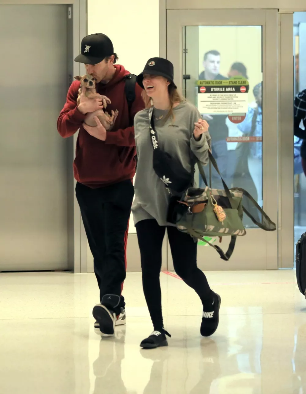 "Наше лучшее решение": почему Кейли Куоко с женихом спят в разных кроватях