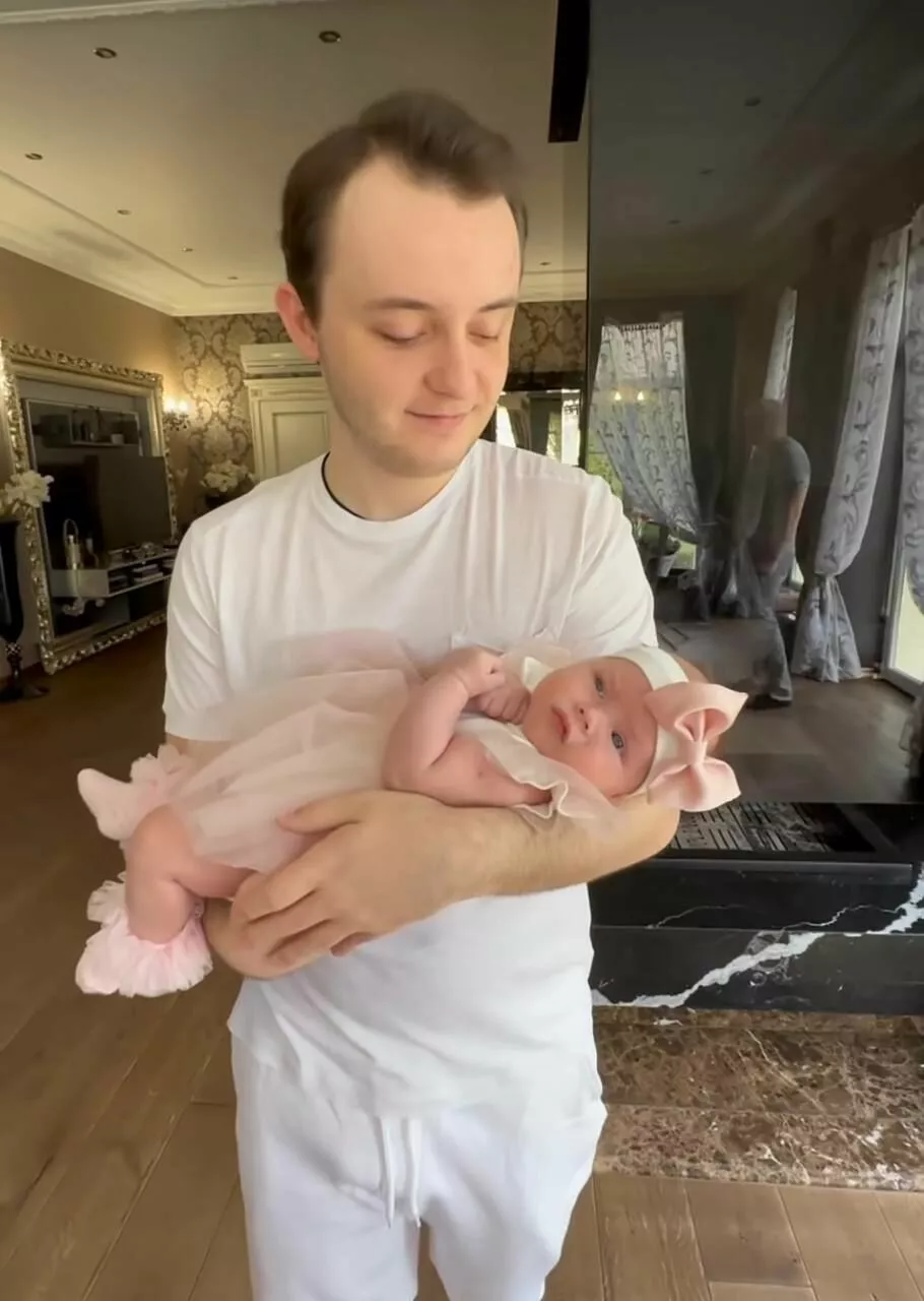 "Нашей булочке сегодня 3": Ольга Орлова нежно поздравляет с днем рождения дочь