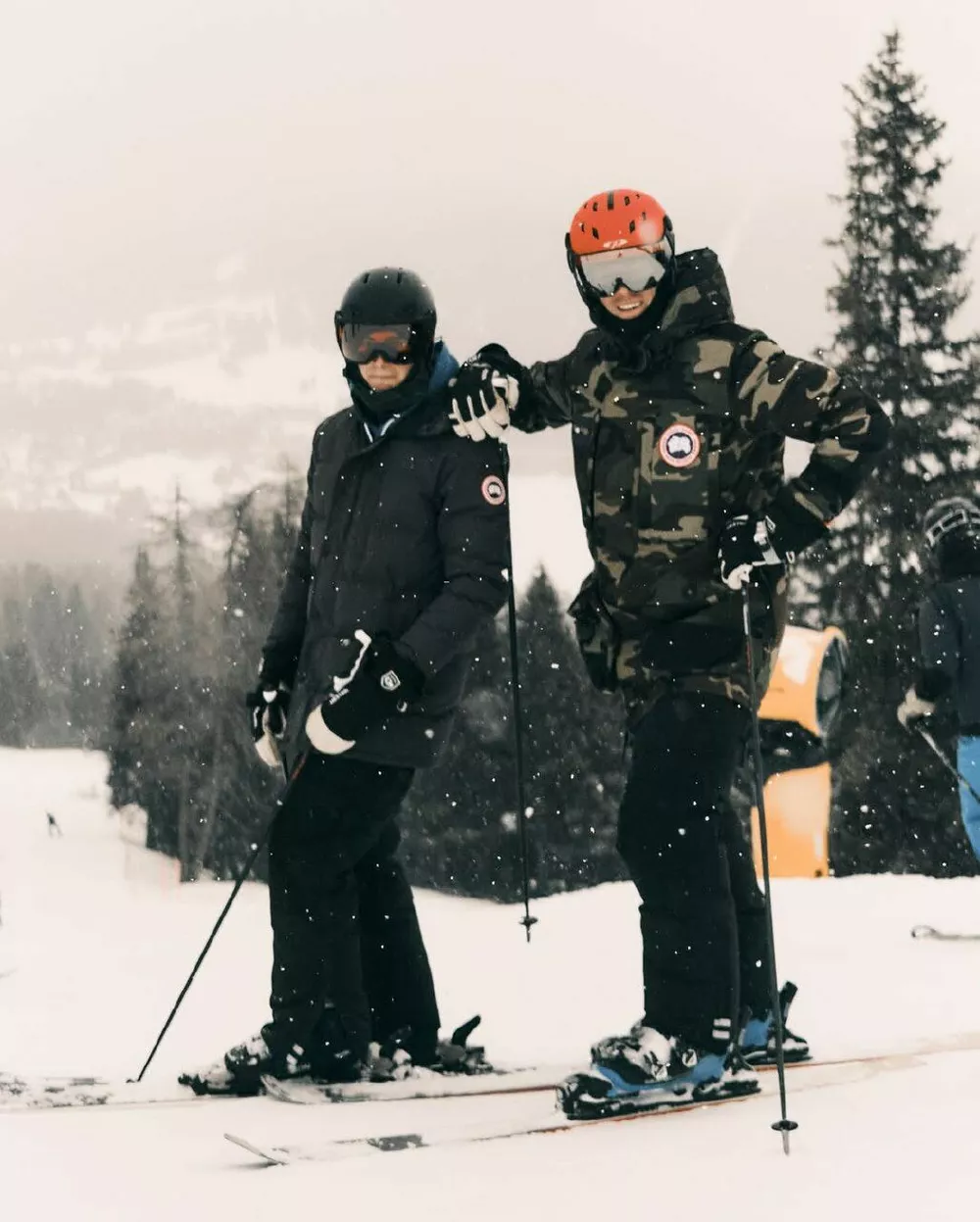 От влюбленных Кейт Миддлтон и Уильяма до гордой одиночки Николь Кидман: как звезды отметили День святого Валентина