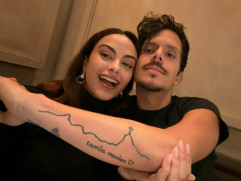 От влюбленных Кейт Миддлтон и Уильяма до гордой одиночки Николь Кидман: как звезды отметили День святого Валентина