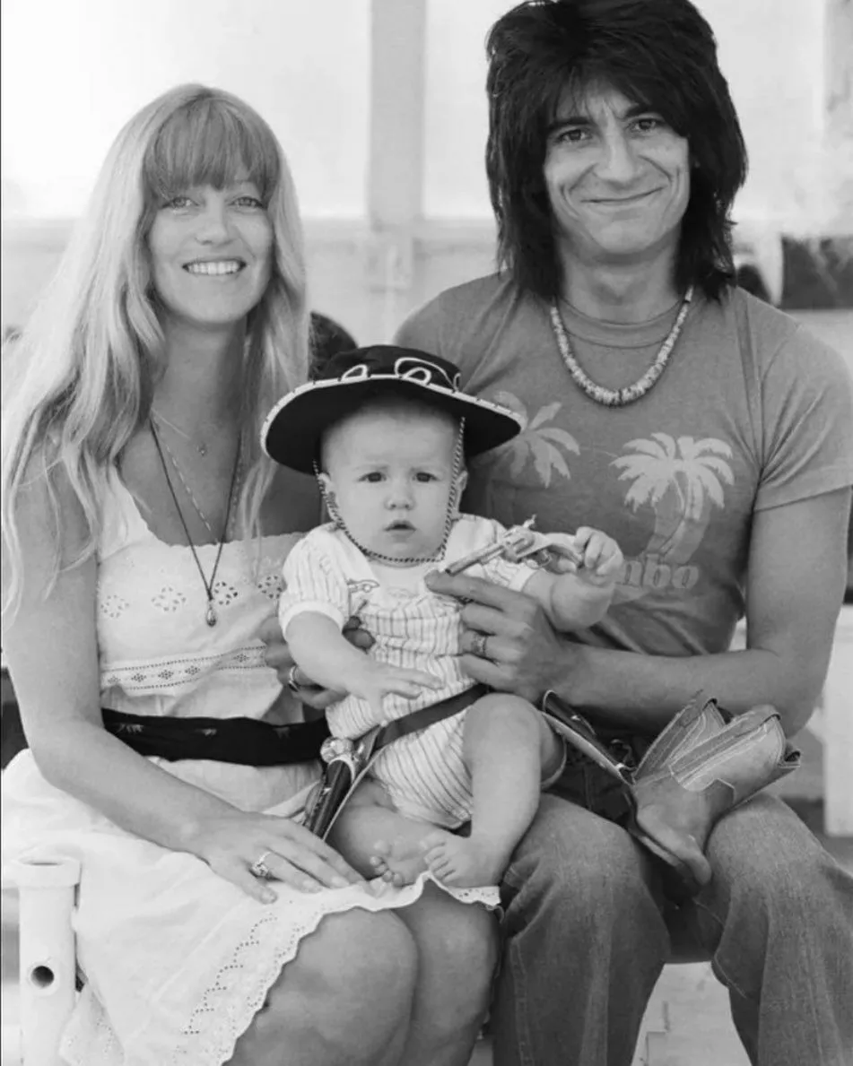 Сын участника Rolling Stones Ронни Вуда пожаловался на финансовые трудности Сын участника Rolling Stones Ронни Вуда пожаловался на финансовые трудности