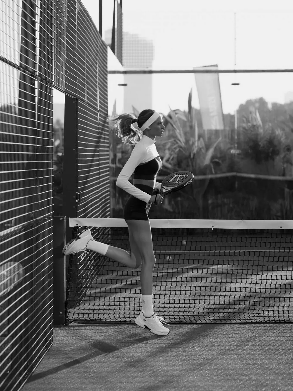 Вся в отца: Алеся Кафельникова примерила образ теннисистки Вся в отца: Алеся Кафельникова примерила образ теннисистки