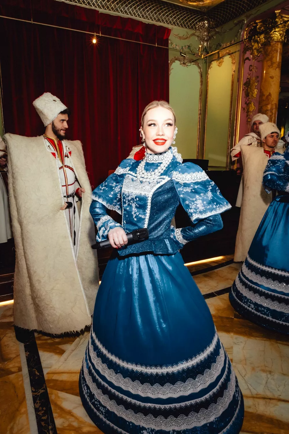 Яна Рудковская, Елена Крыгина, Мария Мельникова и Севиль на Широкой Масленице с Викторией Шеляговой