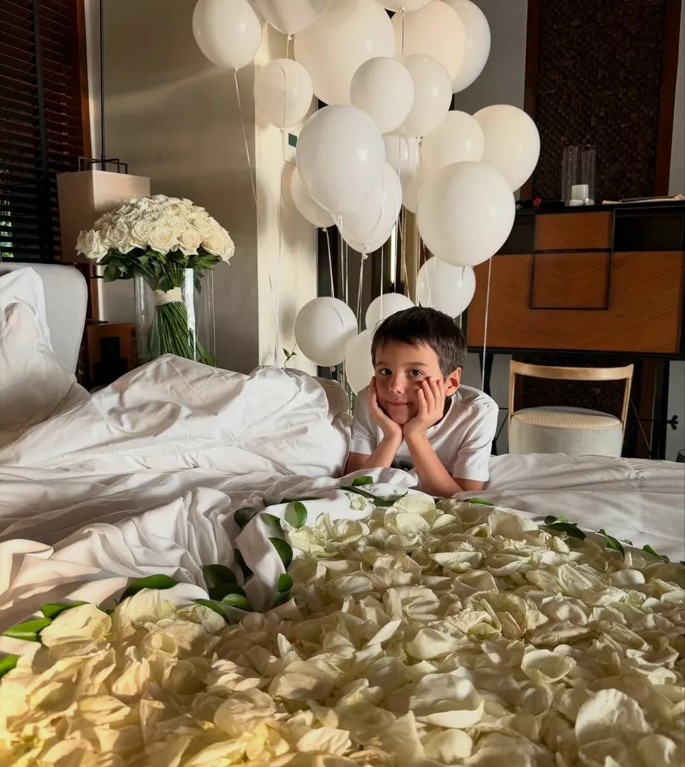 Анастасия Решетова рассказала, как провела каникулы вдвоем с сыном Ратмиром