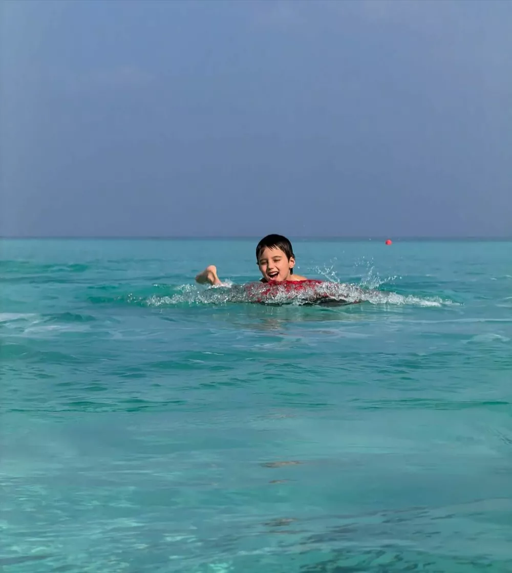 Анастасия Решетова рассказала, как провела каникулы вдвоем с сыном Ратмиром