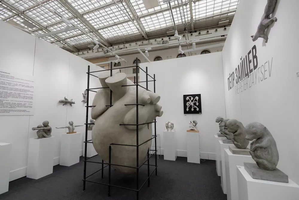 Смотреть и обладать: пять причин посетить ярмарку современного искусства "Арт Россия"