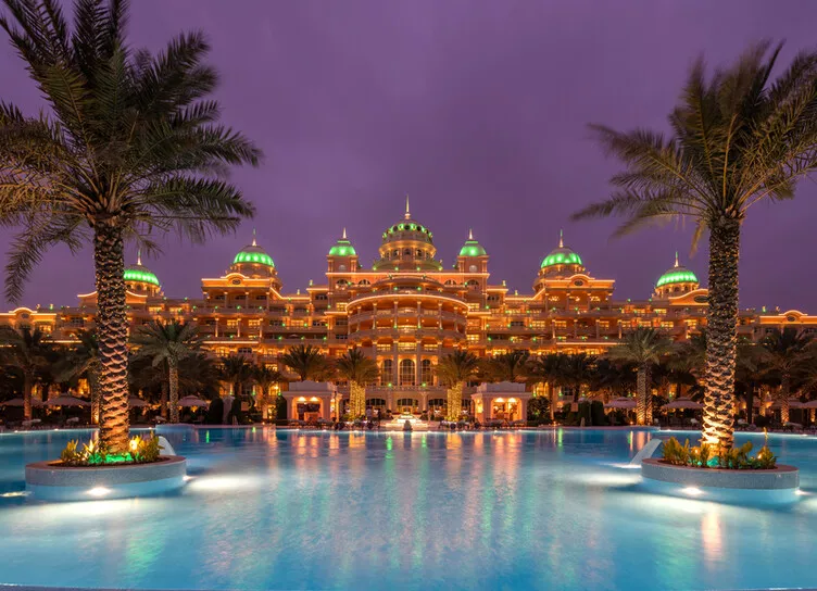 Резиденции Raffles в Дубае: ваш дом с видом на Пальмовый остров