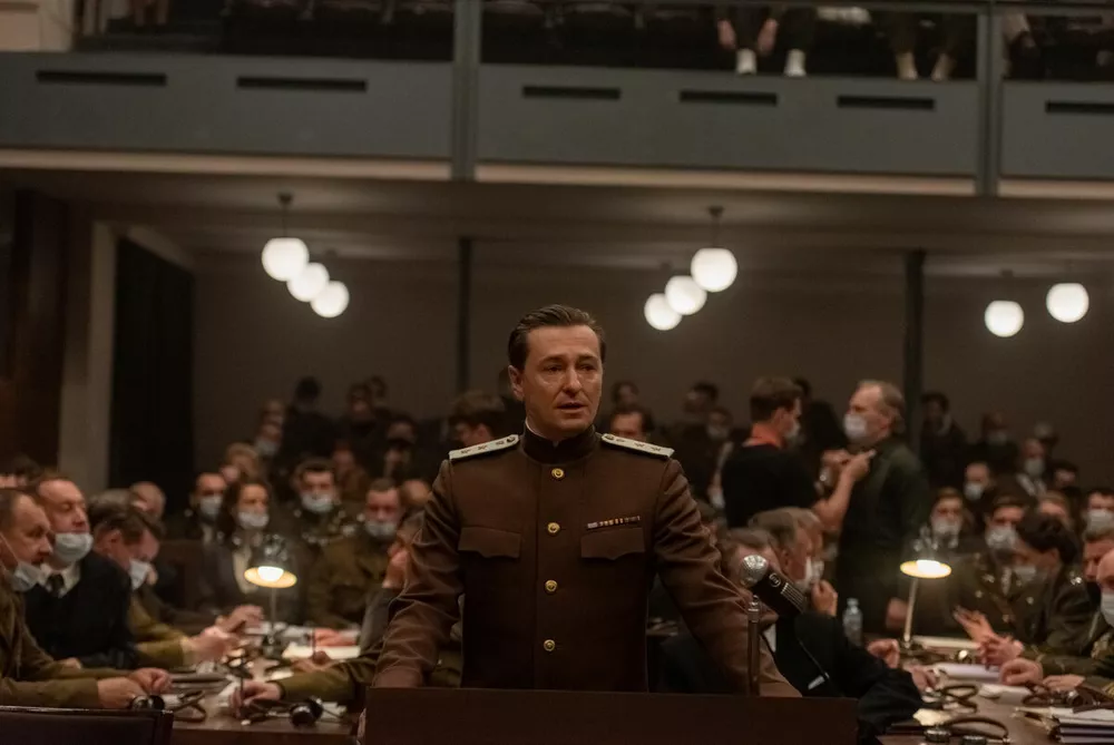Кадр из фильма Нюрнберг