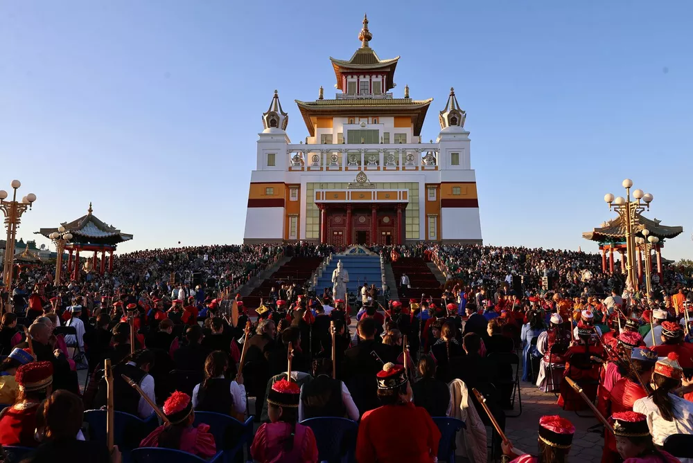 
                5 причин посетить Калмыкию            