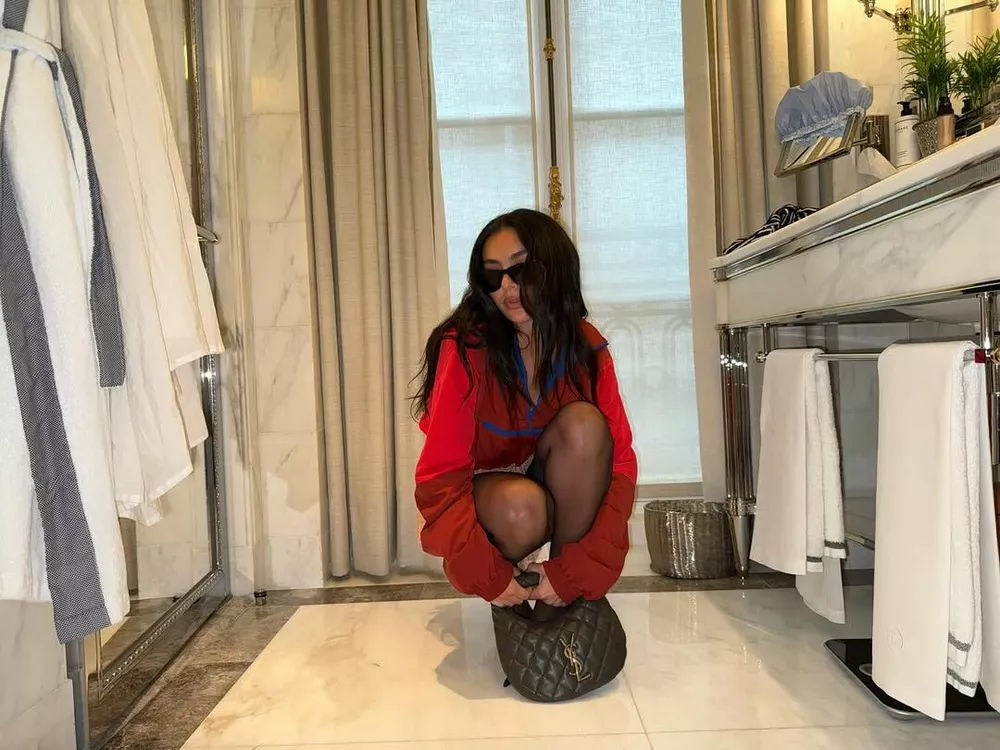 
                Charli XCX планирует пластическую операцию на лице – что она изменит             